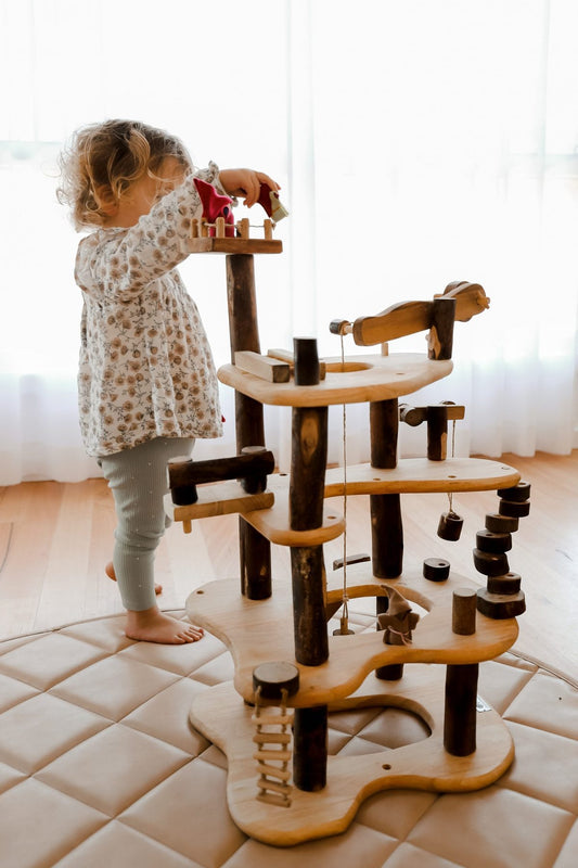 Three level tree house play set